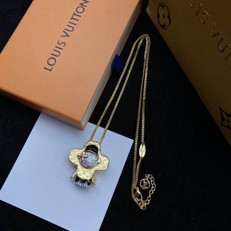 LV Necklaces 29